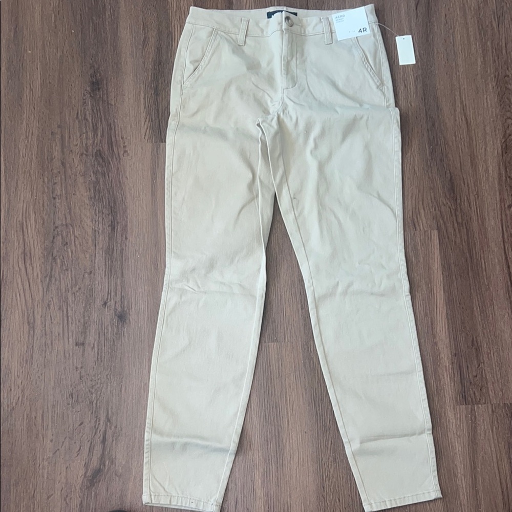 Aeropostale Skinny Pants in Beige